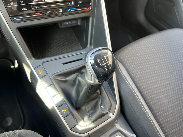 Volkswagen POLO 1.0 TSI Life / ADAPTIVE CRUISE/ APP-CONNECT/ PARKEER SENSOREN V+A/ DIGITAL DASH/ GETINT GLAS/ DAB/ CLIMA/ 15'' LMV