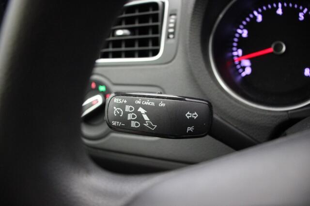 Volkswagen POLO 1.2 TSI Comfortline - Carplay, Cruise, Lichtmetalen Velgen