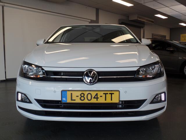 Volkswagen POLO 1.0 TSI 5drs Comfortline Automaat, Navigatie, Apple Carplay, Airco, Elek ramen V/A, Cruise controle, Parkeersensoren V/A, Getint glas, Nederlandse auto, 64.000km!!! Bovag afleverpakket 695,-