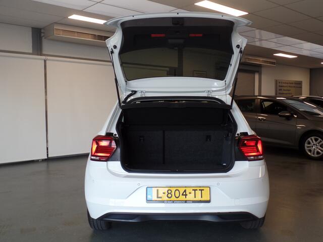 Volkswagen POLO 1.0 TSI 5drs Comfortline Automaat, Navigatie, Apple Carplay, Airco, Elek ramen V/A, Cruise controle, Parkeersensoren V/A, Getint glas, Nederlandse auto, 64.000km!!! Bovag afleverpakket 695,-