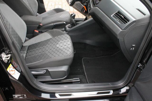 Volkswagen POLO 1.0 TSI R Line