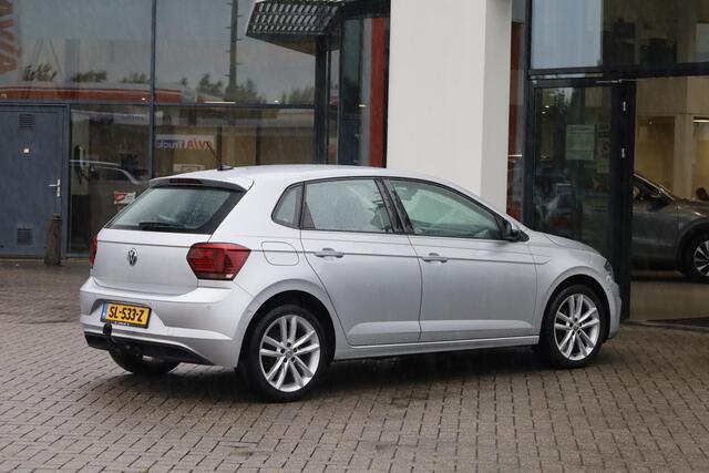 Volkswagen POLO 1.0 TSI Highline 70KW/95Pk, 17" LMV, trekhaak, navigatie, pdc voor en achter, door ons VW Dealeronderhouden en geleverd, carplay