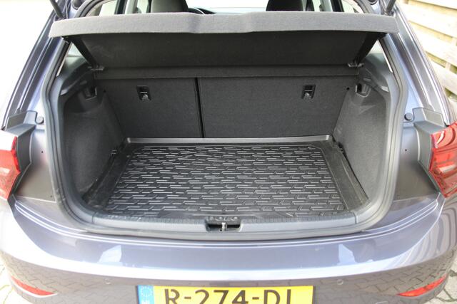 Volkswagen POLO 1.0 TSI Life Business / Navi / Apple car play / stoelverwarming /