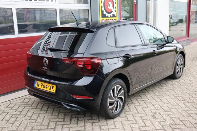 Volkswagen POLO 1.0 TSI Life O.a.: ACC, Carplay, Lane Assist, Pdc met Park. hulp, All-Season banden, Dab, Etc.. Rijklaar! All-in prijs!