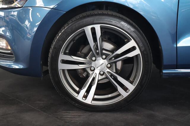 Volkswagen POLO 1.2 TSI Comfortline 90pk | Trekhaak | Carplay | 17"