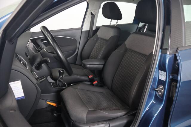 Volkswagen POLO 1.2 TSI Comfortline 90pk | Trekhaak | Carplay | 17"
