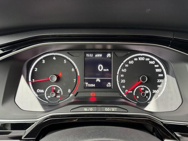 Volkswagen POLO 1.0 TSI Highline | Parkeersensoren | Navigatie | DAB+ | Climate Control |