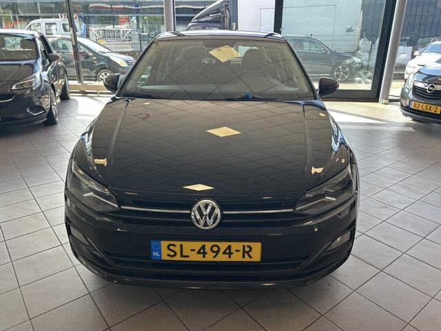 Volkswagen POLO 1.0 TSI Comfortline NAVI NW APK BJ 2018 !!!
