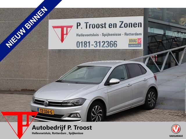 Volkswagen POLO 1.0 MPI Trendline Meeneemprijs/Stoelverwarming/Apple carplay/Parkeersensoren/Cruise control/Climate control