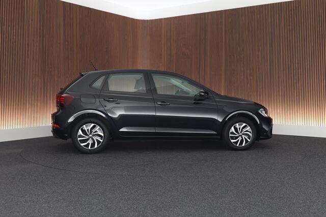 Volkswagen POLO 1.0 TSI 95pk Life Business Camera Navigatie Stoelverwarming Climate control