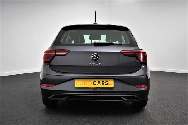 Volkswagen POLO 1.0 TSI DSG Style Navigatie Climate Control Cruise control adaptive Parkeer sensoren Led Dab Lichtmetalen Velgen Digitale Cockpit