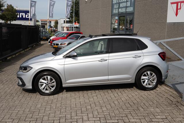 Volkswagen POLO 1.0 TSI Panoramadak/Apple carplay/Digitale teller/Stoelverwarming/Achteruitrijcamera/Adaptieve cruise control/Navigatie/Parkeersensoren/Climate control/DAB