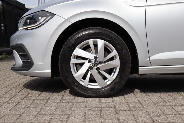 Volkswagen POLO 1.0 TSI Panoramadak/Apple carplay/Digitale teller/Stoelverwarming/Achteruitrijcamera/Adaptieve cruise control/Navigatie/Parkeersensoren/Climate control/DAB