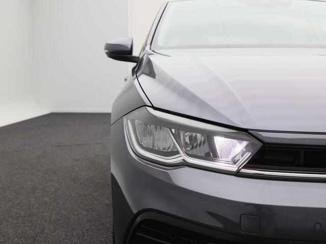 Volkswagen POLO 1.0 TSi Life Business | Adaptive Cruise | Stoelverwarming | Climate Control | CarPlay | Navigatie | Trekhaak | 56.078 Km!!