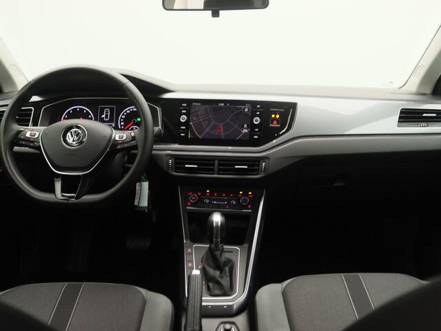 Volkswagen POLO 1.0 TSI Highline | Stoelverwarming | Adaptieve Cruise Controle | Apple Carplay en Android Auto
