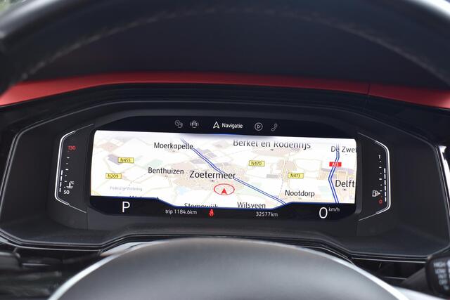 Volkswagen POLO 1.0 TSI Highline R-Line Beats BSM | Navigatie | Digitaal Dashboard | Stoelverwarming | Beats Audio | 12 mnd BOVAG garantie | Whatsapp 06-53188999