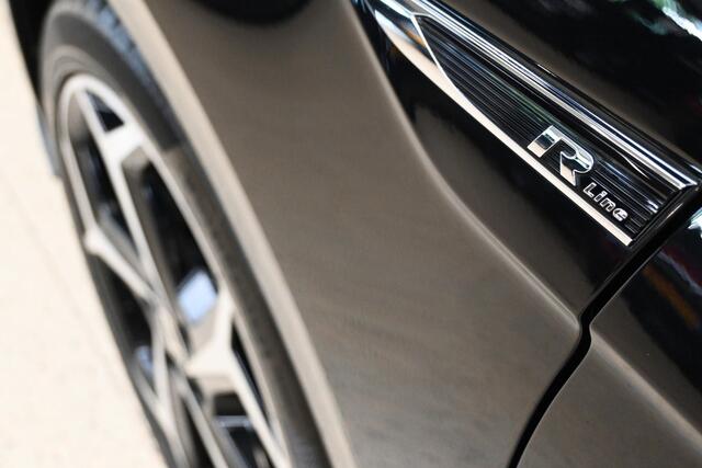 Volkswagen POLO 1.0 TSI 115 pk R-Line / Highline Business R | Pano | LED | Virtual | Camera | 100% (Dealer) onderhouden label