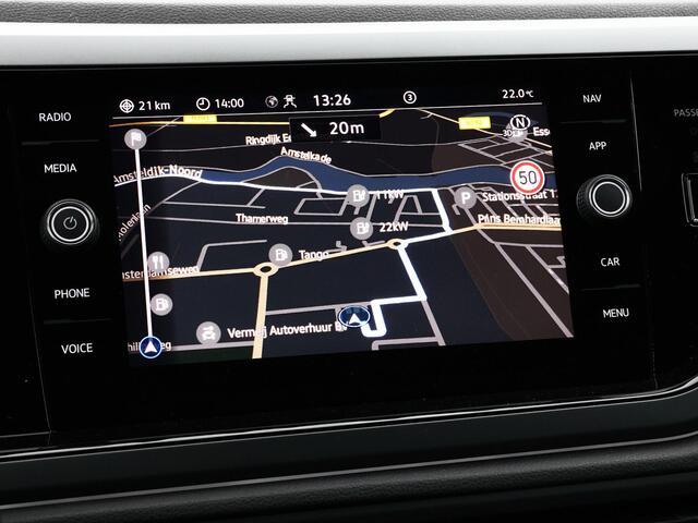 Volkswagen POLO 1.0 TSI 95pk DSG R-Line · Camera · Matrix LED · ACC · Stoelverwarming · Apple/Android Car Play · Sfeerverlichting · Verkeersbord Detectie ·