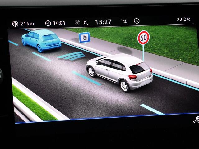 Volkswagen POLO 1.0 TSI 95pk DSG R-Line · Camera · Matrix LED · ACC · Stoelverwarming · Apple/Android Car Play · Sfeerverlichting · Verkeersbord Detectie ·
