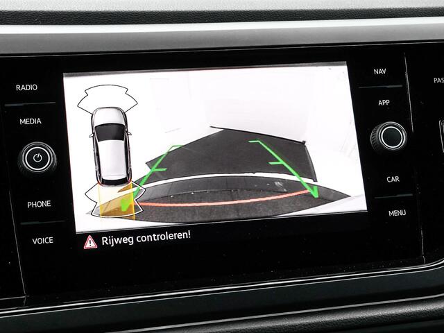 Volkswagen POLO 1.0 TSI 95pk DSG R-Line · Camera · Matrix LED · ACC · Stoelverwarming · Apple/Android Car Play · Sfeerverlichting · Verkeersbord Detectie ·