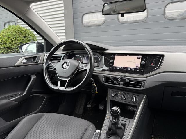 Volkswagen POLO 1.0 TSI Comfortline | Navigatie | Parkeersensoren | DAB | Apple Carplay |