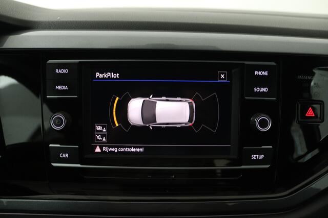 Volkswagen POLO 1.0 TSI Sport (STOELVERWARMING, PARKEERSENSOREN, MULTIMEDIA)