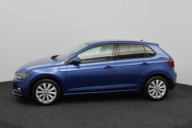 Volkswagen POLO 1.0 MPI Comfortline/ Dealer Onderhouden!/ 16''LMV/ LED Dagrijverl./ Apple+android/ Airco/ Cruise/ Bluetooth/ Multi.LEDER.Stuur/ Elek.Pakket/ Isofix/ Metallic Lak.