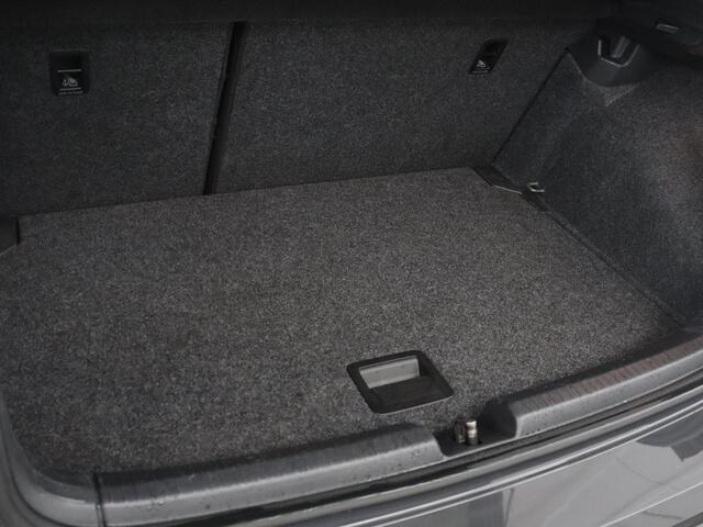 Volkswagen POLO 1.0 TSI R-Line Edition | Apple Carplay | LED | Camera | Adapt. Cruise |