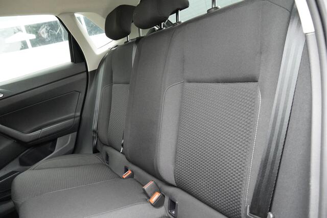 Volkswagen POLO 1.0 TSI 5drs R-Line BJ2021 Lmv 16" | Led | Pdc | Side-skirts | App-Connect | Airco | Cruise control | Extra getint glas