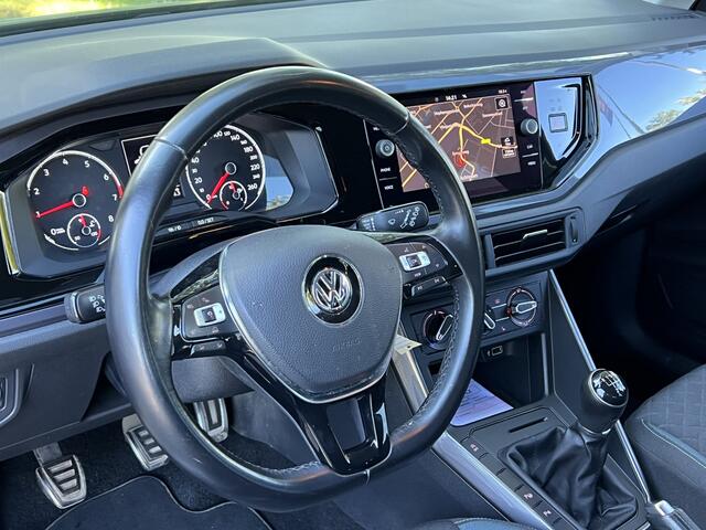 Volkswagen POLO 1.0 TSI Highline Business R | Navi | Stoelverwarming | Trekhaak | 116 PK