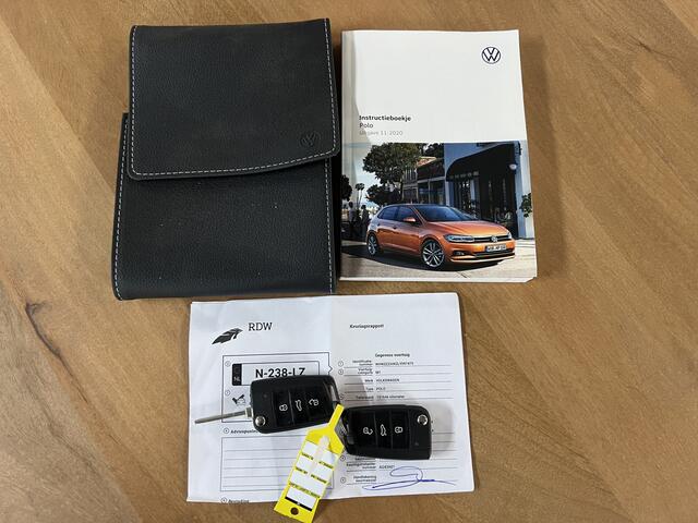 Volkswagen POLO 1.0 TSI Highline Business R | Navi | Stoelverwarming | Trekhaak | 116 PK