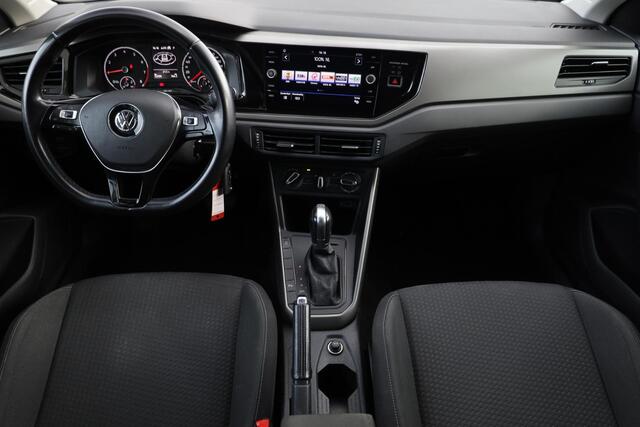 Volkswagen POLO 1.0 TSI Comfortline 95 PK / 70 kW 15" lmv, pdc voor en achter, spiegel pakket, navigatie, privacy glas, licht en regensensor, 4 seizoenen banden, ACC, stoelverwarming etc.