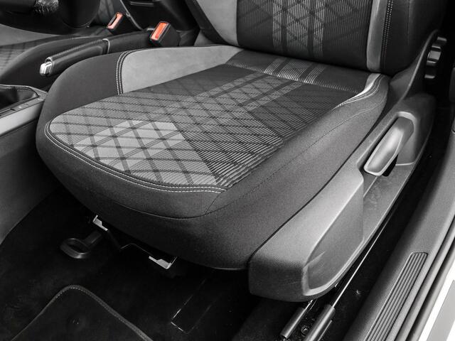 Volkswagen POLO 1.0 TSI 95pk DSG R-Line · Camera · Matrix LED · ACC · Stoelverwarming · Apple/Android Car Play · Sfeerverlichting · Verkeersbord Detectie ·