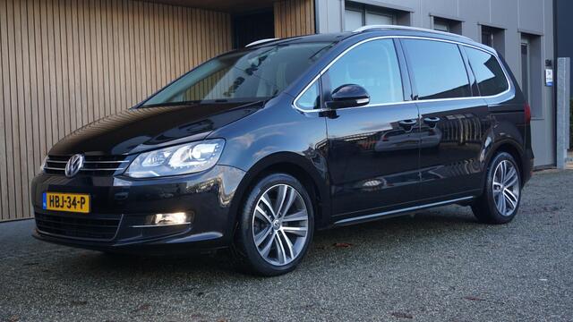 Volkswagen SHARAN 2.0 TSI 220pk DSG 7-Zits Highline Leder DynAudio 18inch LM Elek.Schuifdeuren 1e Eigenaar 86019km!