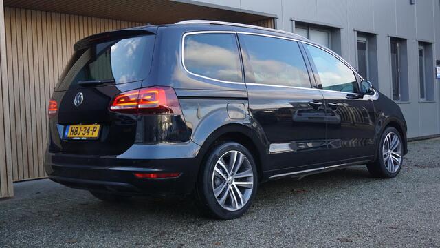 Volkswagen SHARAN 2.0 TSI 220pk DSG 7-Zits Highline Leder DynAudio 18inch LM Elek.Schuifdeuren 1e Eigenaar 86019km!
