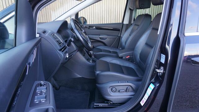Volkswagen SHARAN 2.0 TSI 220pk DSG 7-Zits Highline Leder DynAudio 18inch LM Elek.Schuifdeuren 1e Eigenaar 86019km!