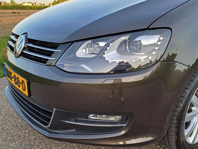 Volkswagen SHARAN 1.4 TSI Exclusive Series 7-Pers. /Led/Pano/leder/Trekh./Navi/Cruise/Clima/17"/