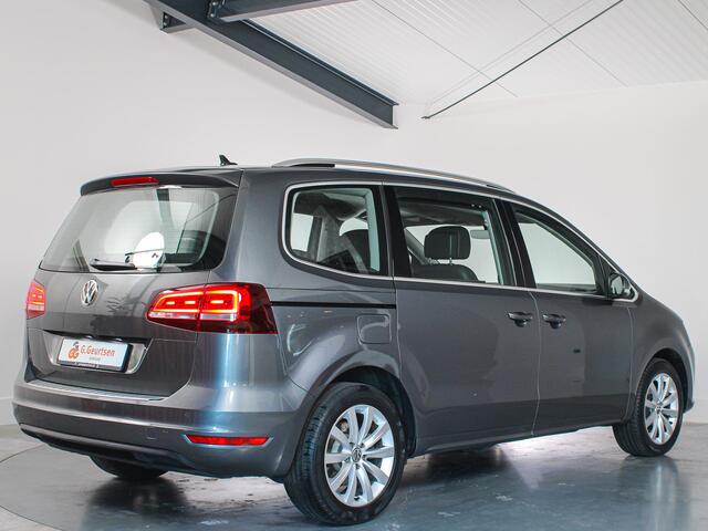 Volkswagen SHARAN 2.0 TSI Highline, 7-Persoons, Volleder, Apple Carplay/Android Auto, Navigatie, Automaat,