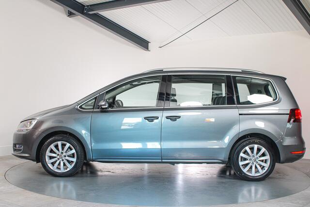 Volkswagen SHARAN 2.0 TSI Highline, 7-Persoons, Volleder, Apple Carplay/Android Auto, Navigatie, Automaat,