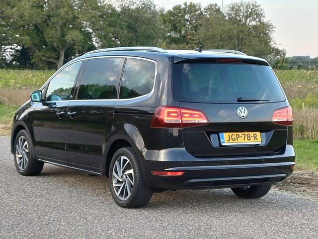 Volkswagen SHARAN 2.0 Highline 7-Pers. /Pano/Trekh./Cruise/Elect. schuifd.+ Klep/