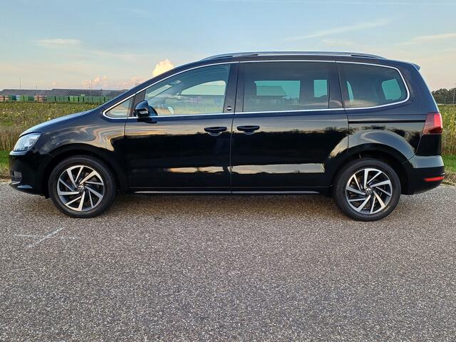 Volkswagen SHARAN 2.0 Highline 7-Pers. /Pano/Trekh./Cruise/Elect. schuifd.+ Klep/