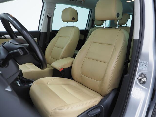 Volkswagen SHARAN 1.4 TSI DSG Exclusive 7P | Panoramadak | Trekhaak | Leder | Camera | BLIS | Cruise | Carplay