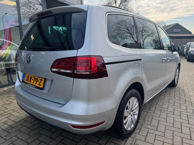 Volkswagen SHARAN EXCLUSIVE SERIES 7 PESOONS | Navi | Stoelverw. | Achter rij camera |