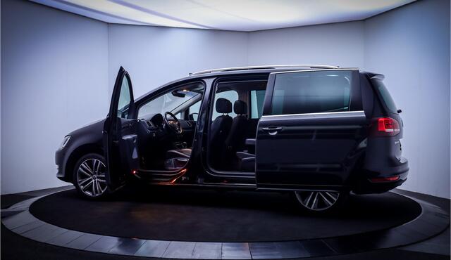 Volkswagen SHARAN 1.4 TSI Dsg 7p HIGHLINE Exclusive PANO | ACC | CAMERA | CARPLAY | STOELVERW | NAVI | ELEK SCHUIFDEUREN | LMV 18''