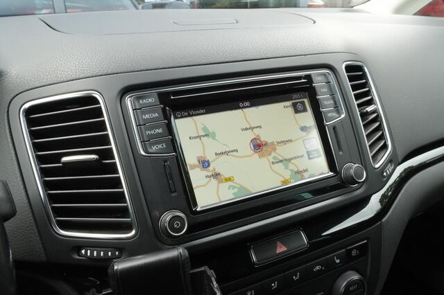 Volkswagen SHARAN 2.0 TDI DSG Highline | Trekhaak | El. schuifdeuren | Dynaudio | Xenon