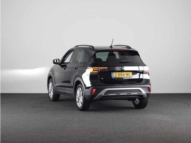 Volkswagen T-Cross 1.0 TSI Life Edition 95PK | Navigatie | Parkeersensoren | Digitaal dashboard