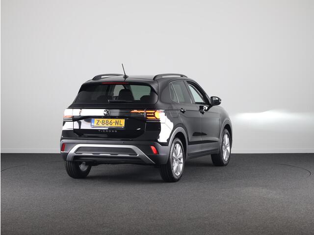 Volkswagen T-Cross 1.0 TSI Life Edition 95PK | Navigatie | Parkeersensoren | Digitaal dashboard