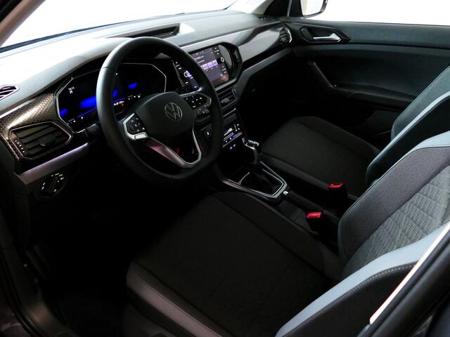 Volkswagen T-Cross 1.5 TSI 150PK STYLE PLUS LMV CARPLAY NAVI VIR.COCKPIT LED CAMERA STOELVERW. ADAP.CRUIS DAB 01/2024! 70 BIJNA NIEUWE VOLKSWAGEN'S UIT VOORRAAD LEVERBAAR