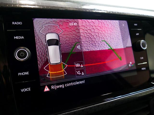 Volkswagen T-Cross 1.5 TSI 150PK STYLE PLUS LMV CARPLAY NAVI VIR.COCKPIT LED CAMERA STOELVERW. ADAP.CRUIS DAB 01/2024! 70 BIJNA NIEUWE VOLKSWAGEN'S UIT VOORRAAD LEVERBAAR