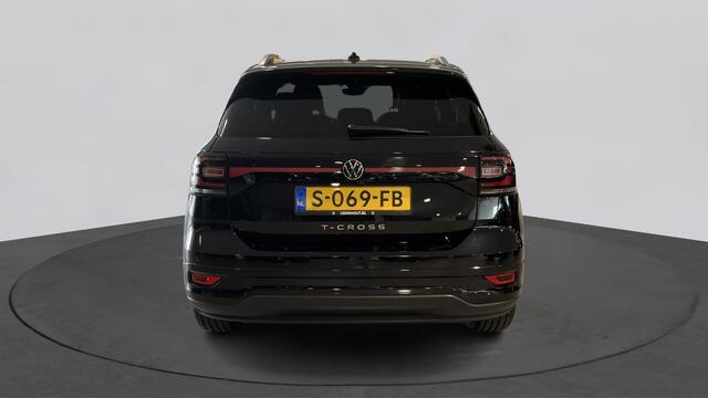 Volkswagen T-Cross 1.0 TSI 110pk DSG Automaat R-Line | Navi | Apple carplay | PDC en camera | Donker glas | LED | Chromen dakrails | 16 inch lm.velgen | Digital cockpit | Keyless